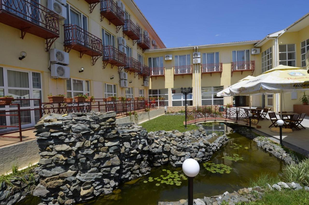Hotel Intim Costinesti Eksteriør bilde